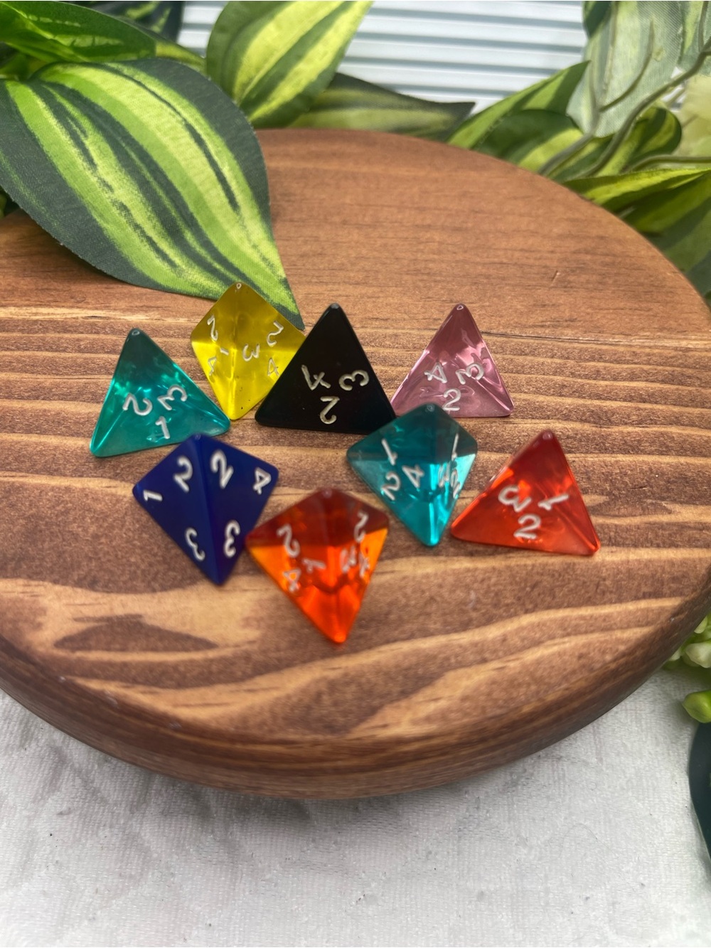 Lot 8 D4 Dice Dungeons & Dragons D&D RPG 4-Sided Polyhedral Gaming Dice